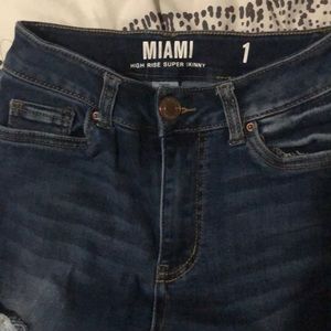 MIAMI | Distressed | High Waist | Skinny | Size 1